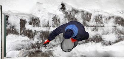 Berlin: Ute Bonde erlaubt Streusalz gegen Glatteis