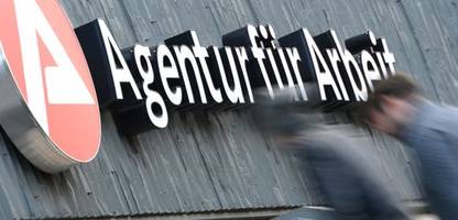 Arbeitslosenzahl steigt auf Zwölf-Jahres-Hoch