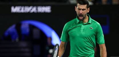 Australian Open: Novak Djokovic ringt Jannik Sinner im Halbfinale nieder