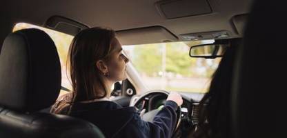 Führerschein: Experten für begleitetes Fahren vor der Fahrprüfung