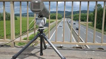 mit dem handy am steuer? umstrittene methode soll vergehen aufdecken