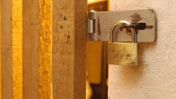 Drogendealer gefoltert und Waffe in den Mund gesteckt? Mann droht lange Haft