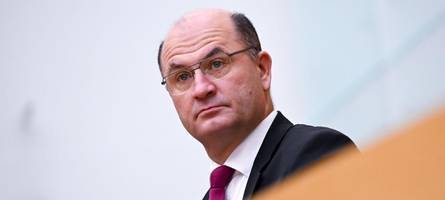 Kann denn Word so böse sein? Finanzminister Füracker gerät in Erklärungsnöte