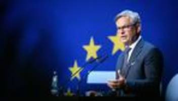 Asylpolitik: EU-Kommissar: Migrationsdiplomatie und Visa-Hebel nutzen