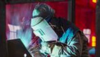 Konjunktur: Schwache Nachfrage belastet Stimmung in Chinas Industrie