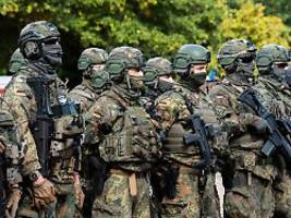 ein jahrzehnt oder länger: expertin: europa erst in mehreren jahren militärisch unabhängig