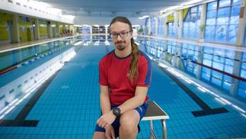 tropenklima in der traglufthalle: „morgens stehen schon 30 schwimmer schlange“