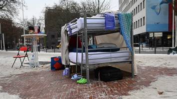 leben auf drei quadratmetern: die hoffnung wohnt auch hier