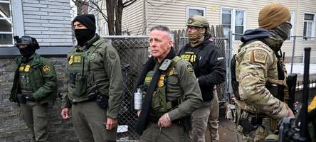 Greg Bovino: Der rasante Aufstieg und Fall von Trumps „Commander” des US-Grenzschutzes