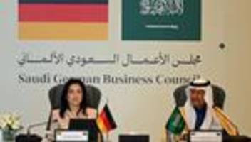 Energie: Rostocker Hafen wird Drehscheibe für Wüstenstrom-Wasserstoff