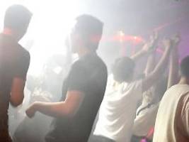 Tätersuche in Niedersachsen: Reizgas in Diskothek versprüht - Dutzende Verletzte