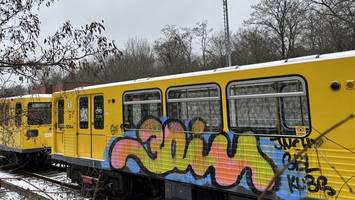 leserfrage: deshalb parkt die bvg neue und alte züge in grunewald