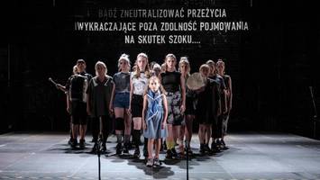 lessingtage: campierende studenten im theater und eine dringliche mahnung