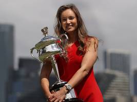 australian-open-siegerin rybakina: ein erfolg mit einem merkwürdigen schatten