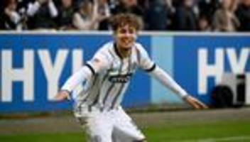 Fußball-Bundesliga: Auch Otele kommt: HSV baut Kader um