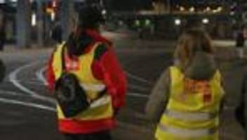 ver.di: bundesweite warnstreiks im öffentlichen nahverkehr haben begonnen