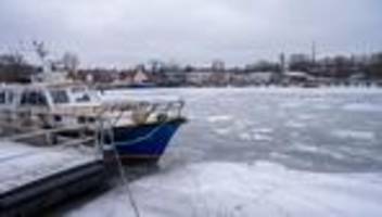 Wetter: Winterlicher Wochenstart mit Frost und Sturmböen