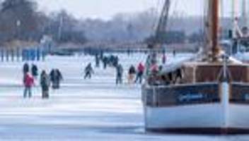 Wetteraussichten: Eiseskälte im Nordosten, über zehn Grad am Rhein