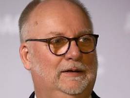 co2-aussage empört autofahrer: viele adac-mitglieder kündigen aus wut - verkehrschef nimmt seinen hut