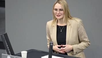 spd-staatsministerin pawlik erwartet baby im april– „unglaublichste erfahrung“