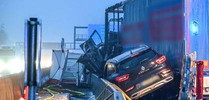 A6 bei Nürnberg: Unbekannter soll Video von brennendem Unfallopfer veröffentlicht haben