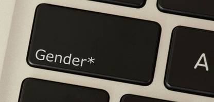 Hamburg: Schifffahrtsamt-Mitarbeiterin klagt gegen Kündigung wegen Gendersprache