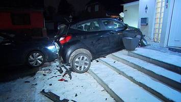 Betrunkener 19-Jähriger fährt zwei Autos an – und flüchtet vom Unfallort