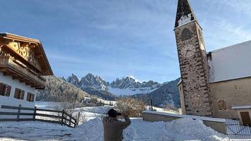 instagram-touristen stürmen alpendorf – bürgermeister zieht notbremse