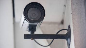 Überfall misslungen: Kioskbetreiber vertreibt Räuber – mit einer einfachen Geste