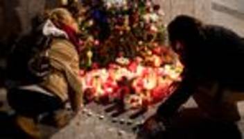 u-bahn-vorfall in hamburg: alle dachten: dieser mann braucht hilfe