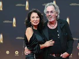 dieses mal soll es halten: hugo egon balder glaubt ans eheglück - im fünften anlauf