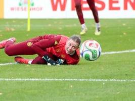 wegen diskriminierung gesperrt: bayer verpflichtet dfb-torhüterin trotz skandal