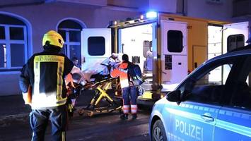 streit in weißensee eskaliert: person bei messerstecherei schwer verletzt
