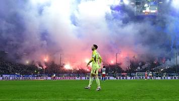 ultras zündeln hsv an die ligaspitze: neue rekordstrafe im volkspark
