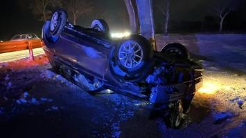 vw beim Überholen abgedrängt – polizei sucht flüchtigen audi-fahrer