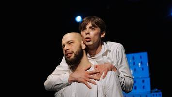 Bewegend: Theaterübertragung live aus dem Kriegsgebiet Charkiw