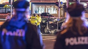 Nach Unfall in Lurup: Korpulenter Mann mit Halbglatze flüchtet zu Fuß