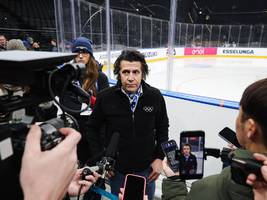 Eishockeyhalle: Arbeiten bis zum Schluss