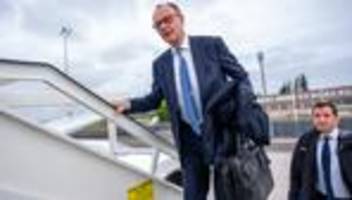 Iran, Rüstung, Energie: Was Kanzler Merz in der Golfregion vorhat