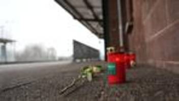 nach tödlichem angriff: deutsche bahn: wohl erster tödlicher angriff auf mitarbeiter