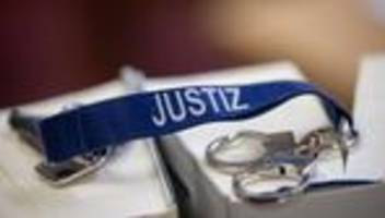 Raubtaten: Ältestes Opfer 100 Jahre alt: Drei Jahre Haft für 31-Jährige