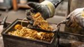 Rohstoffe: Preise für Gold und Silber ziehen nach Turbulenzen wieder an