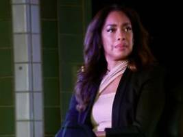 täter flohen in weißer limousine: einbruch bei suits-star gina torres