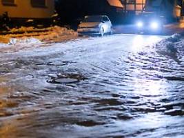 unterricht fällt teils aus: schnee und glatteis sorgen für zahlreiche unfälle