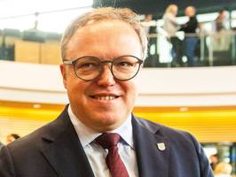 Thüringen: Ministerpräsident Voigt übersteht Misstrauensvotum – Höcke unterliegt