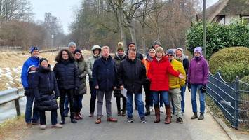 sackgasse soll radschnellweg werden: protest gegen millionen-projekt