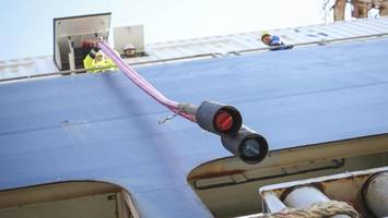 lng-schiffe stellen hamburger hafen vor grundlegendes klimaschutzproblem