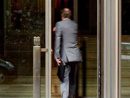 Bankgeschäfte: Was wollte Epstein am Rhein?