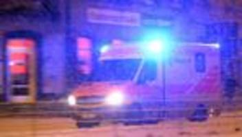 ermittlungen gegen 50-jährigen: kälteschutzzelt angezündet - schlafende obdachlose gerettet