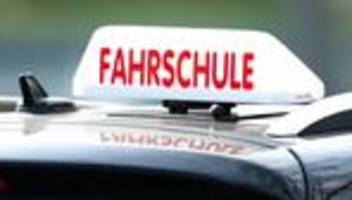 Fahrschüler: Führerschein: weniger Anmeldungen in Thüringer Städten